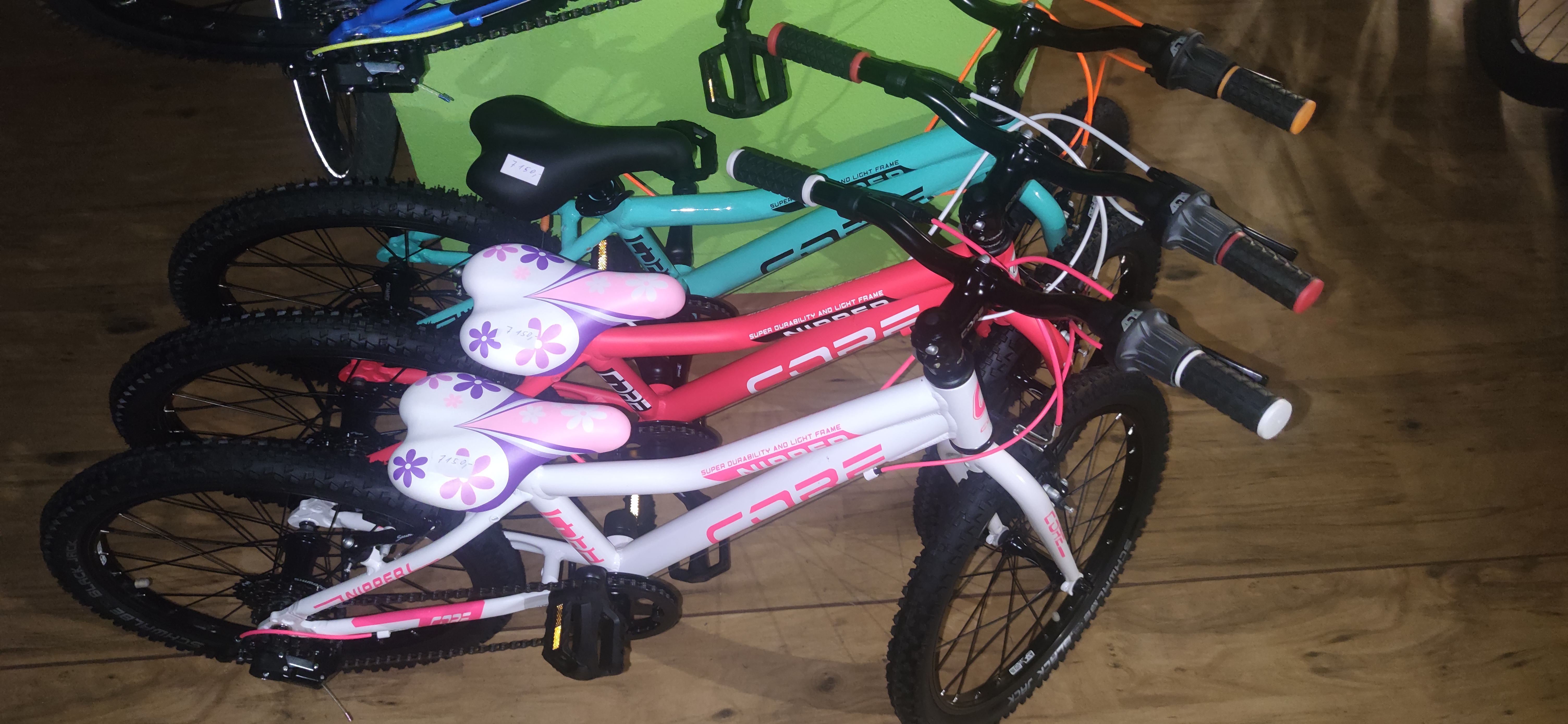 CORE Nipper 20" AL, Revo-6, modrý s reflexní žlutou